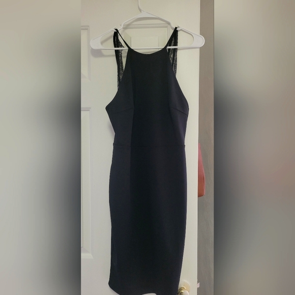 H&M Dresses & Skirts - Elegant Black Sleeveless Dress